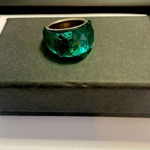 Green Swarovski crystal ring size 55 (size 7)